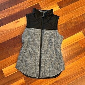 ⭐️ The North Face Pseudio Black/Gray Vest Size XS